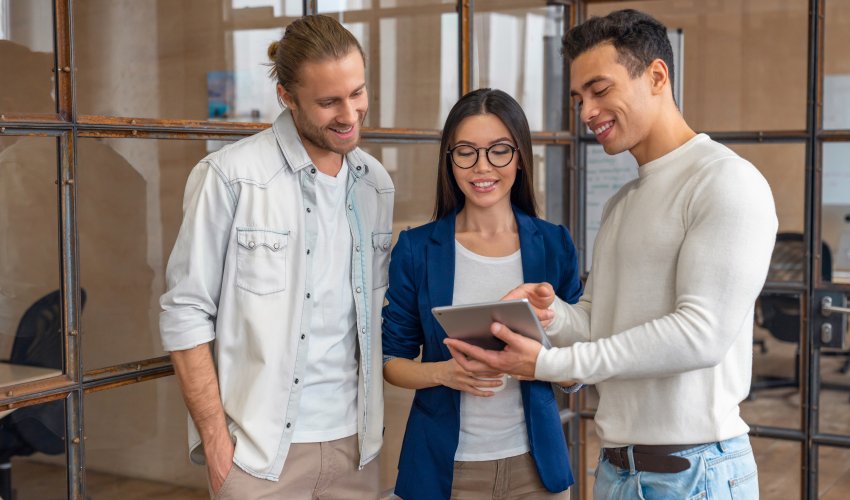 Three Young Business Professionals Standing Togeth 2022 02 02 21 53 45 Utc